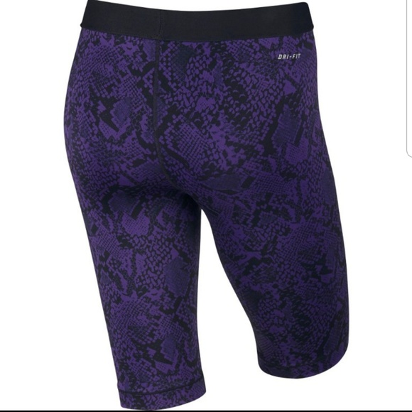 Nike Pro 11" Vixen Training Shorts - Picture 2 of 4